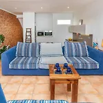 Brat Salions By Interhome *