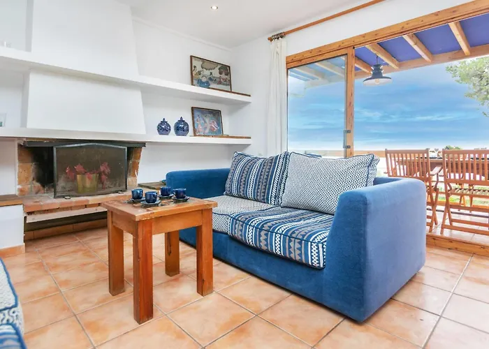 Brat Salions By Interhome *